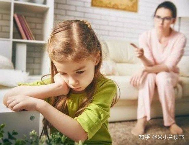 她品学兼优，却跳楼自杀，大人的控制欲到底有多可怕？