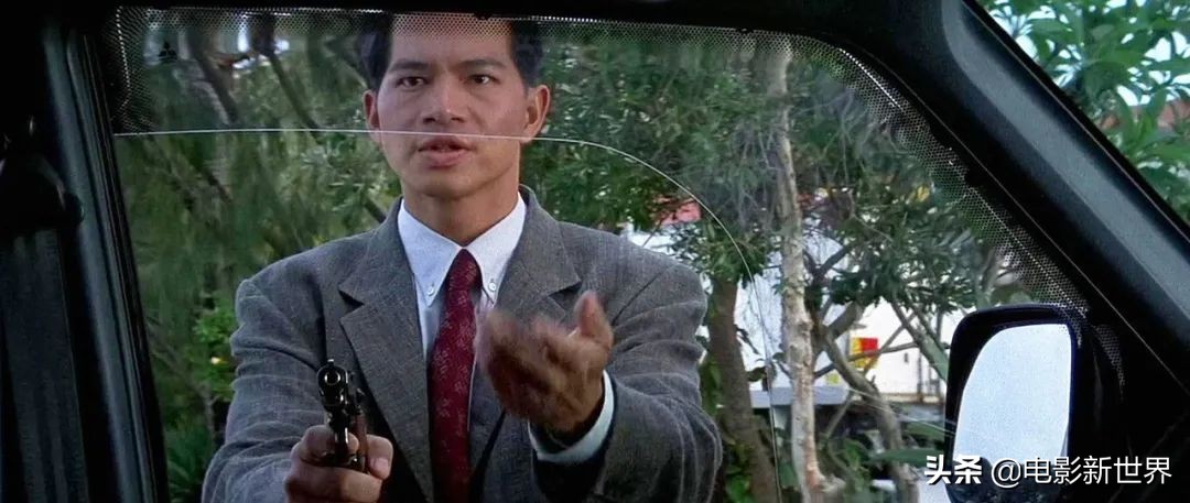 成龙票房收入最高的“简单任务”是国际版84分钟，比香港版少23分钟。