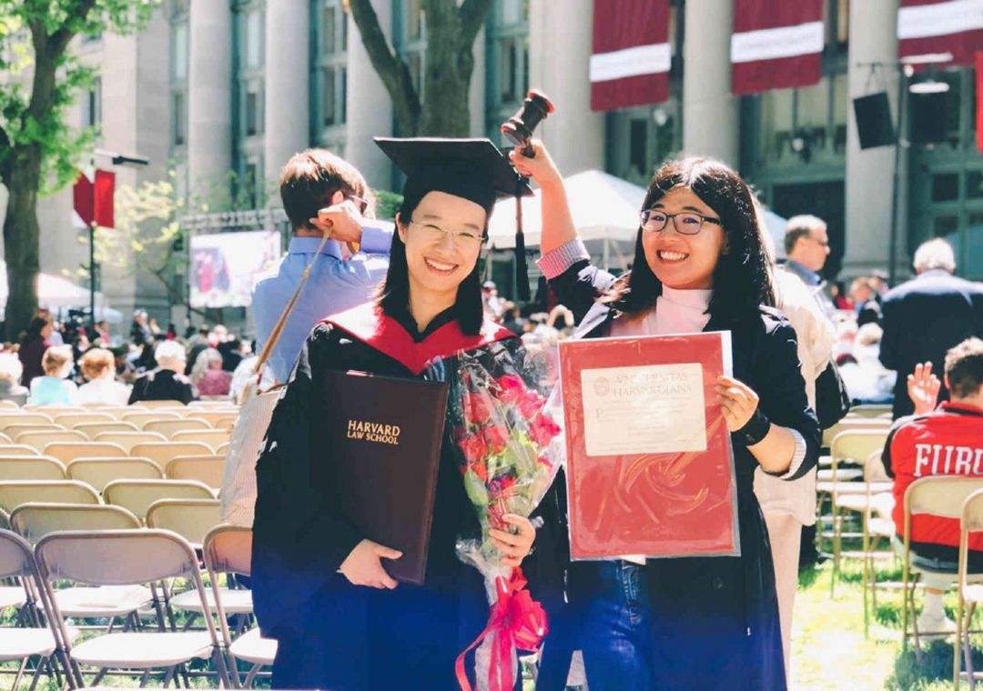 那个宁可贷款读哈佛，也要拒绝保送北大的农村女孩，如今咋样了？