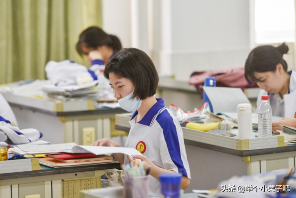 高考作文《酒》走红，全文没出现一个酒字，但将酒表现得淋漓尽致