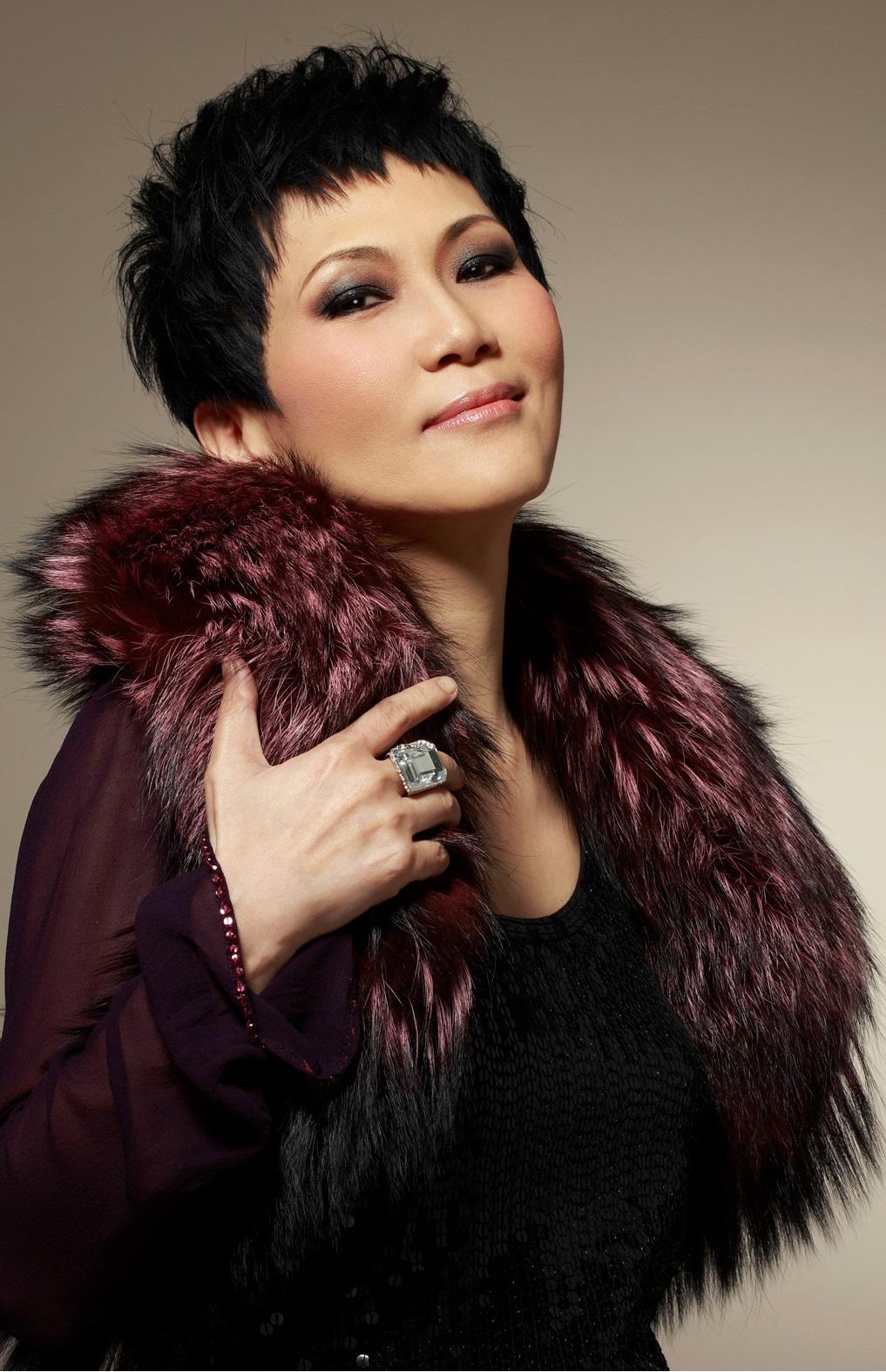 陈洁灵与张国荣的故事200字 _飞翔号