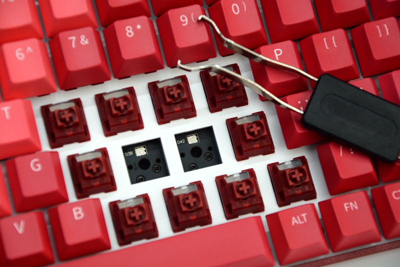 小身材大味道，达尔优A84烈焰红三模机械键盘开箱体验