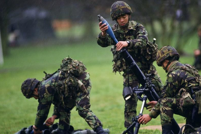 为什么很多专科生毕业后，会选择入伍从军？3个好处本科生也羡慕