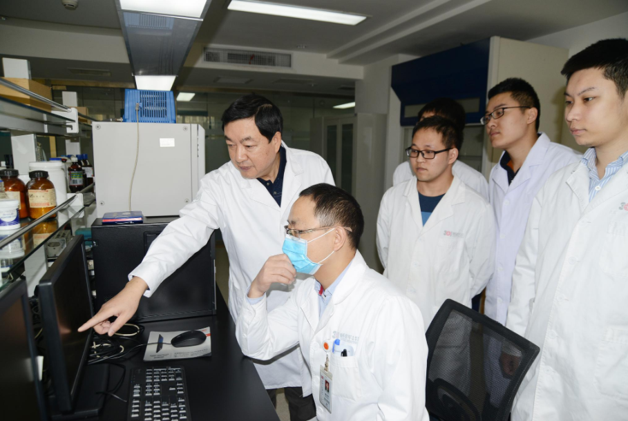 想进入985高校当老师，你需要具备三项条件，仅博士学位还不够