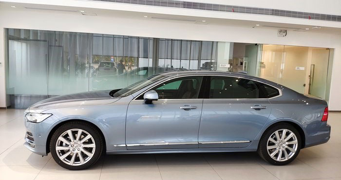 沃尔沃留学生免税车S90 T5致雅购买经历