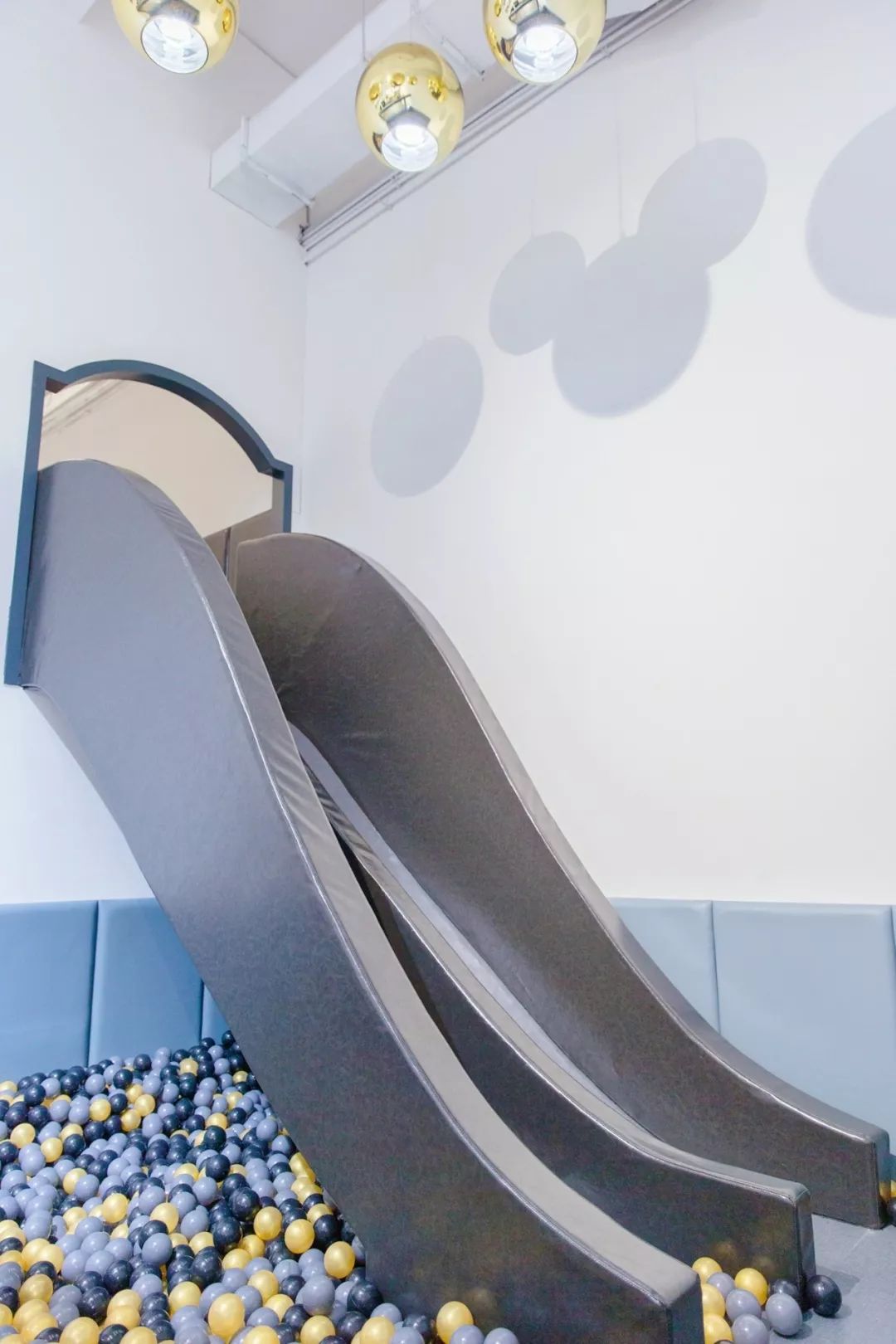 「郑州·二七万象城」这家700㎡梦幻双层亲子餐厅！谁来谁尖叫！