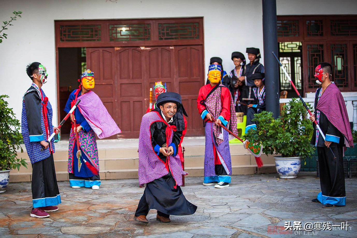 穿青人属于56个民族吗(58个民族多了哪2个)-第8张图片-巴山号