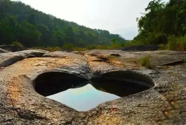 海南十大绝美景点，都是本地人最爱去的地方，或许你一个都没去过