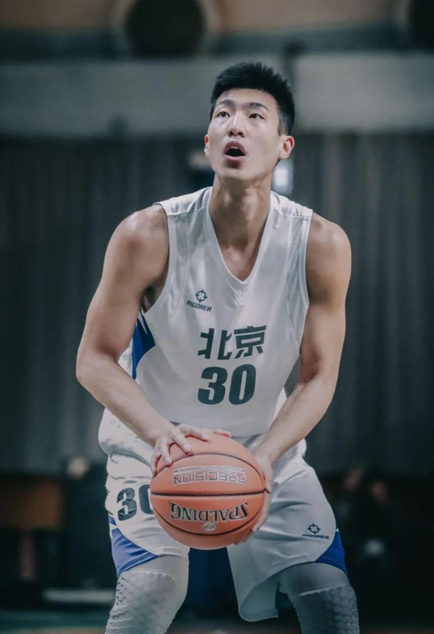 篮球3v3世界杯u23(英才齐聚！2021年CBA选秀最全面预测，青年才俊带你一网打尽)