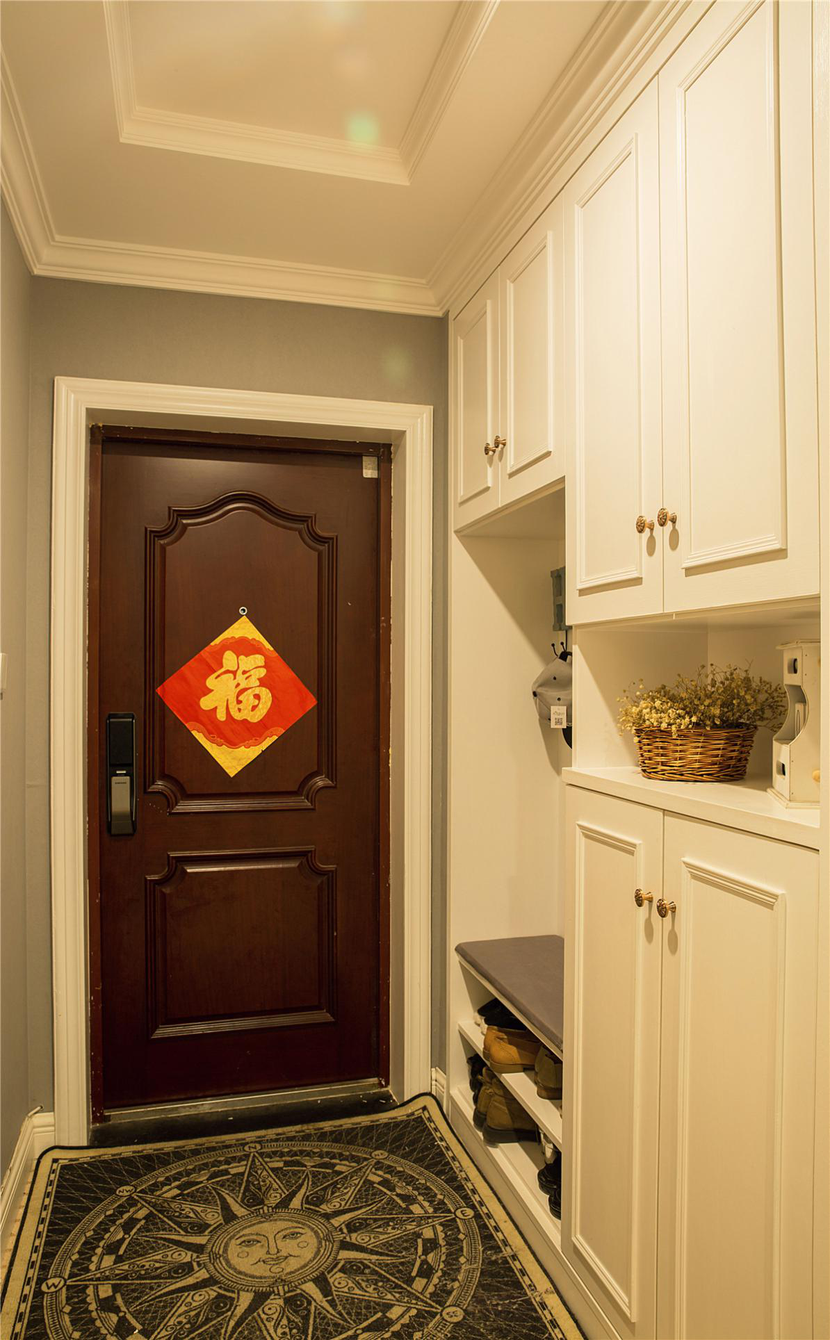 玄关鞋柜怎么设计？给你4种设计方案，照着装准没错