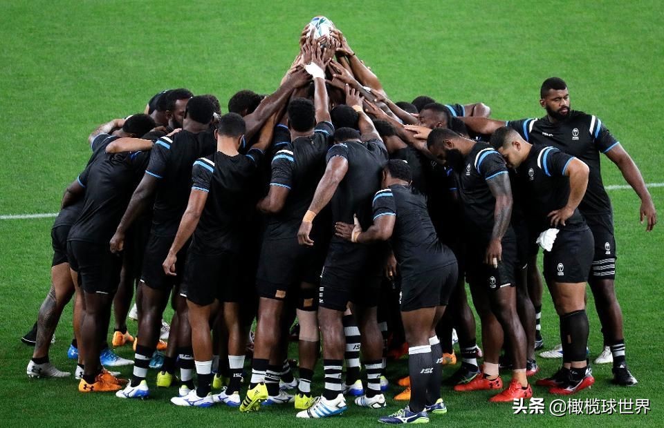 英式橄榄球规则介绍（当我们谈英式橄榄球，我们在谈什么-上）-趣拿体育