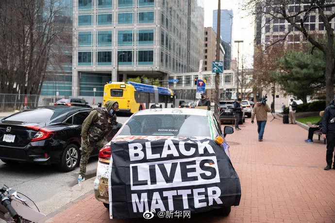 【法治热点早知道】单亲妈妈逼迫12岁女儿学大学英语，多次殴打体罚甚至用烧热的锅铲将其烫伤，外婆出手了