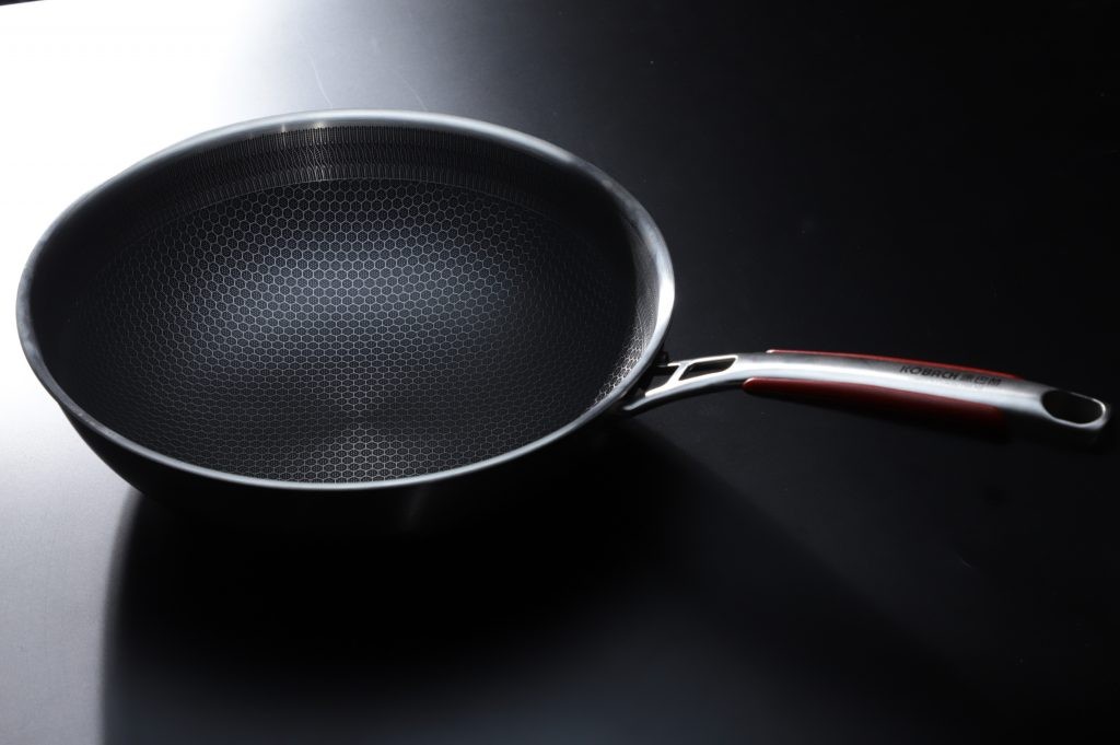 白色陶瓷涂层锅危害(陶瓷内胆电饭煲有害) - 升本吧