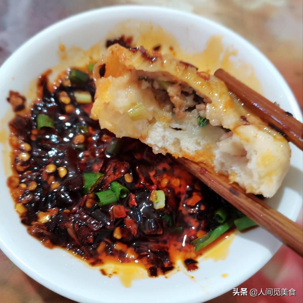 湖南小县城的早餐店，小笼包配海带汤，一年卖出300万个，霸道