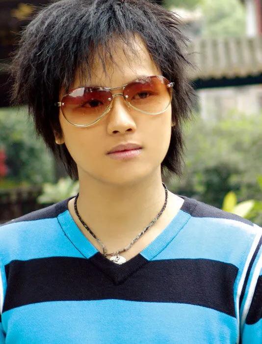 郑源郑源个人资料郑源图片最新动态(郑源个人资料简历) - 盾灵网