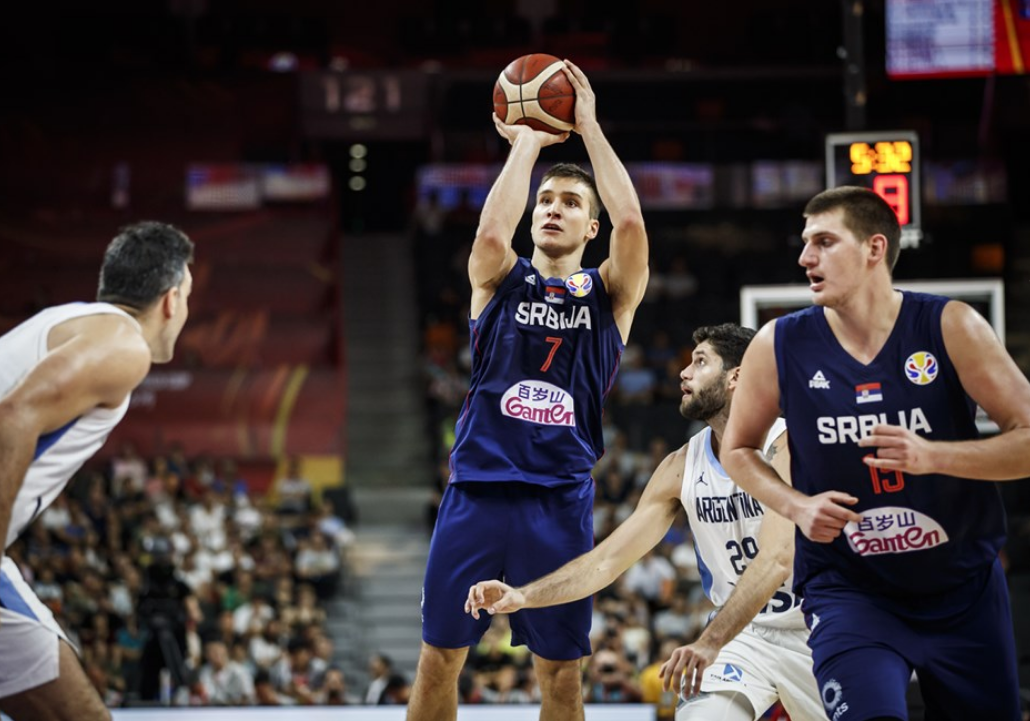 世界杯阿根廷男篮身高(1米79的坎帕佐推倒了塞尔维亚巨人丛林,阿根廷