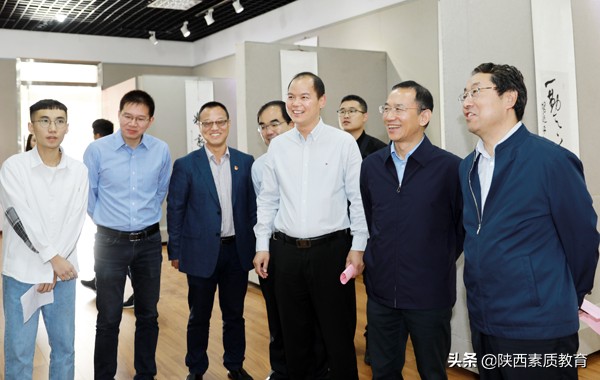 勉县武侯中学优秀毕业生赵元琪在西北农林科技大学成功举办书法展