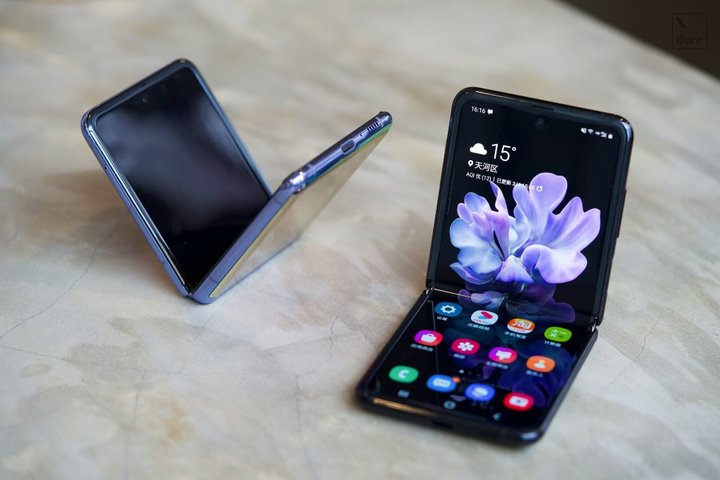 三星 Galaxy Z Flip 評測：不算完美，但市場需要這樣的手機