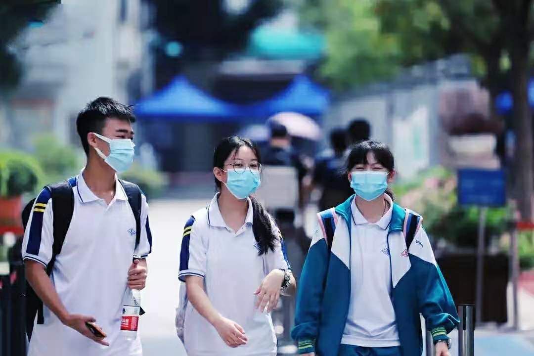 江苏人口数量超全国第四，高考人数只有33.9万，不到四川一半