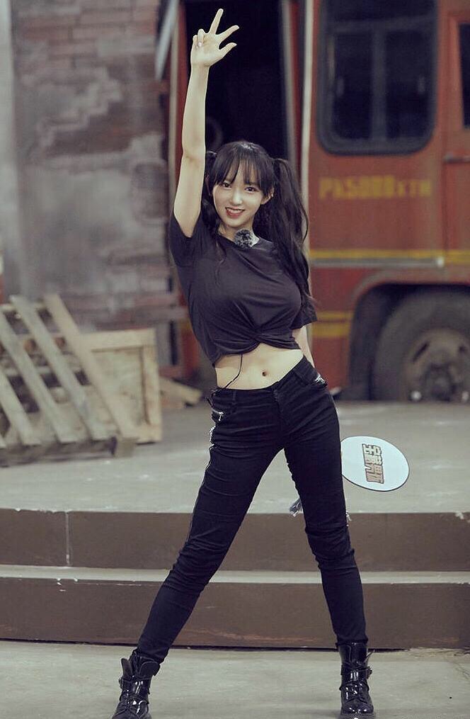 程潇的胸部有多大(98年的程潇胸大腿粗体重过百,却成为韩国人心中最爱