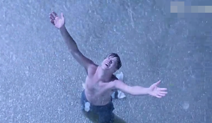 安迪在牢房中挖洞的19年，用坏了2把锤子，换过6张海报，最终成功