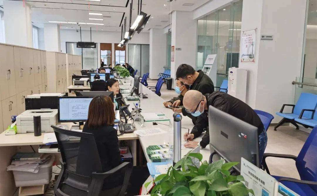 无业研究生成社会“不稳定”因素，偷换商家二维码被判刑