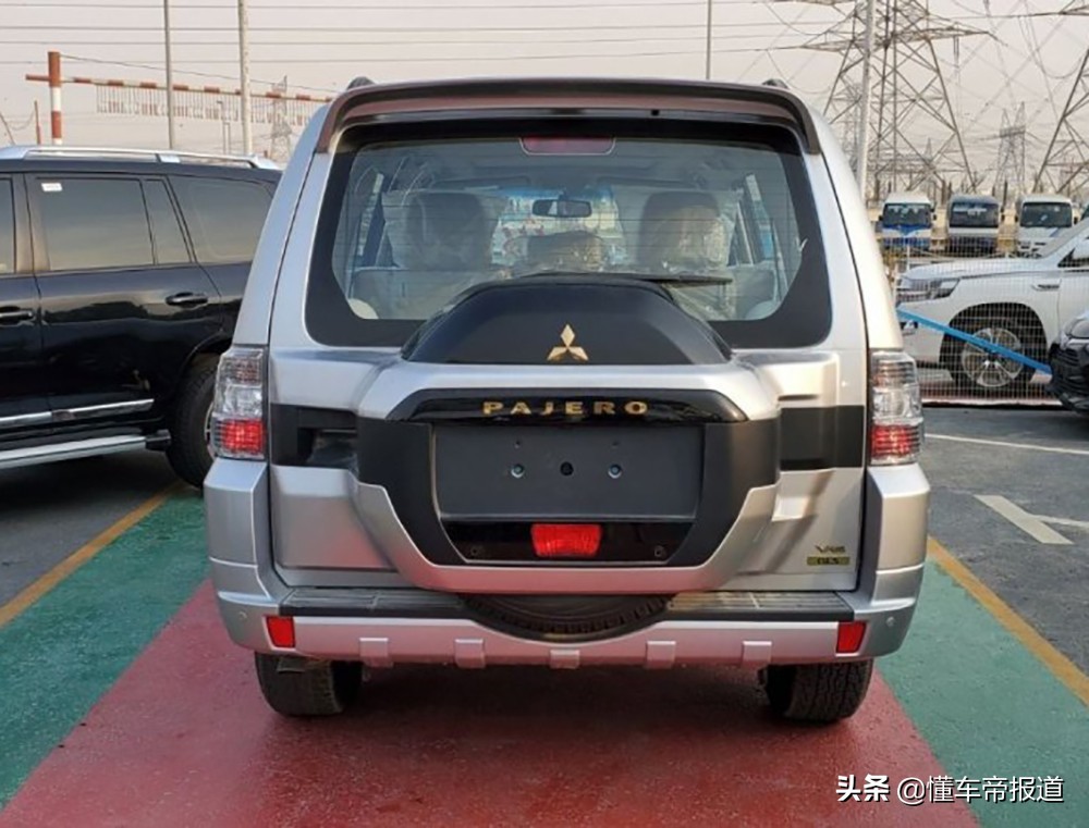 新车 </p><p>　　 约合人民币16万起售，2022款三菱帕杰罗曝光，配3.0升V6动力