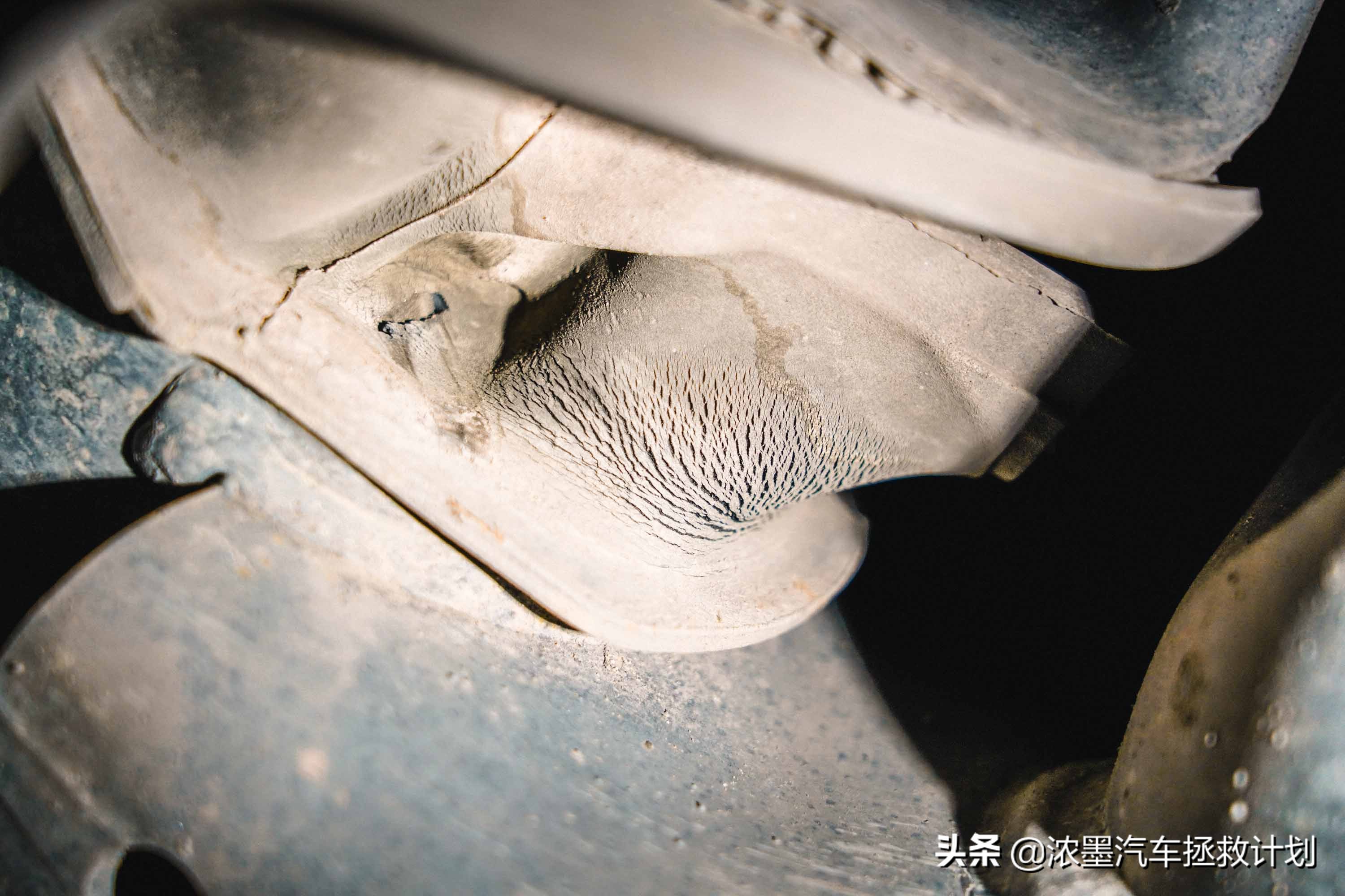 「逆转时光」整备一台经典的丰田普瑞维亚，唯有热爱可抵岁月绵长