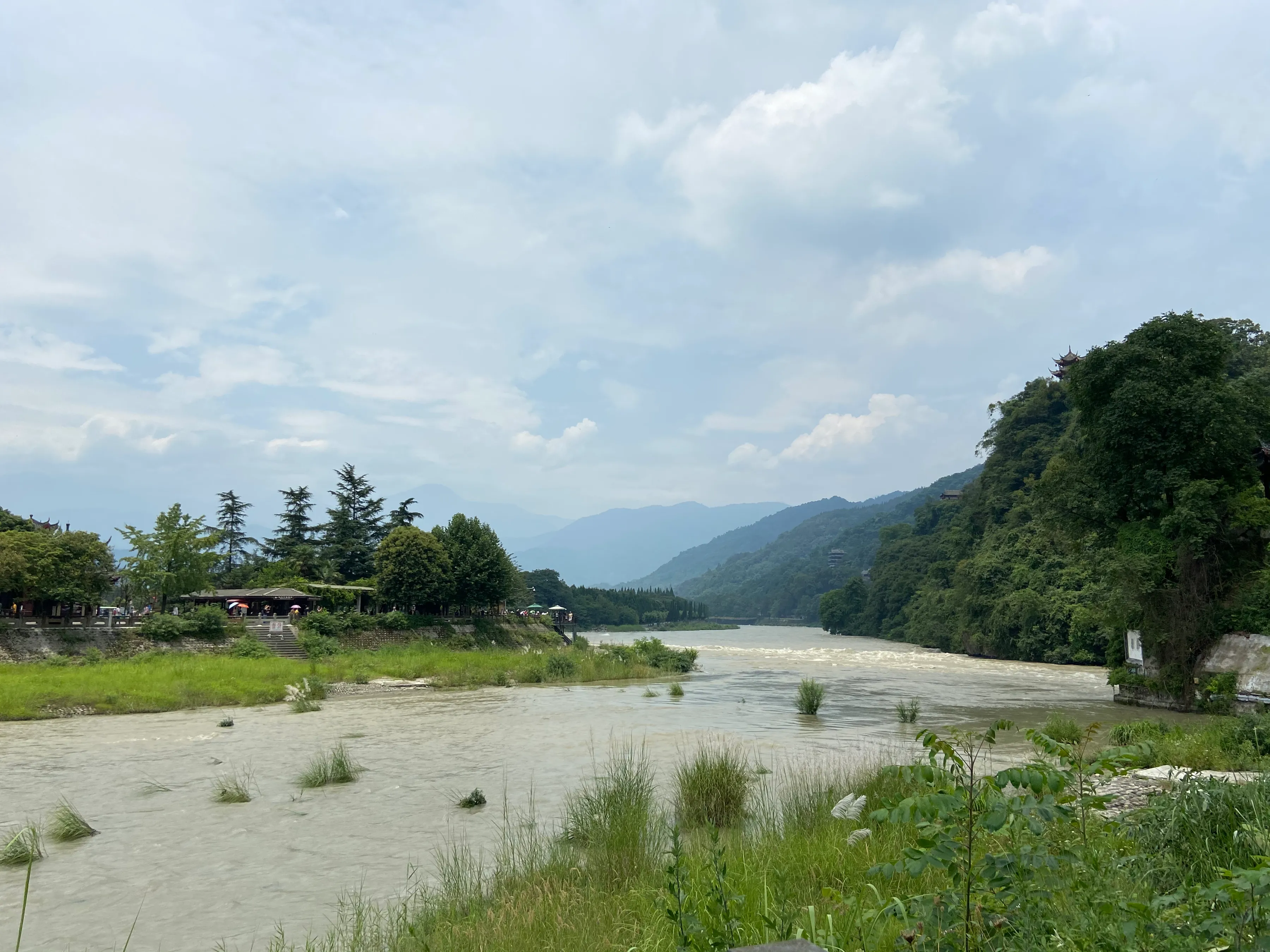 深圳去九寨沟旅游(深圳自驾九寨沟8日游（深-重庆-成都-都江堰-乐山-九寨沟-返深）)