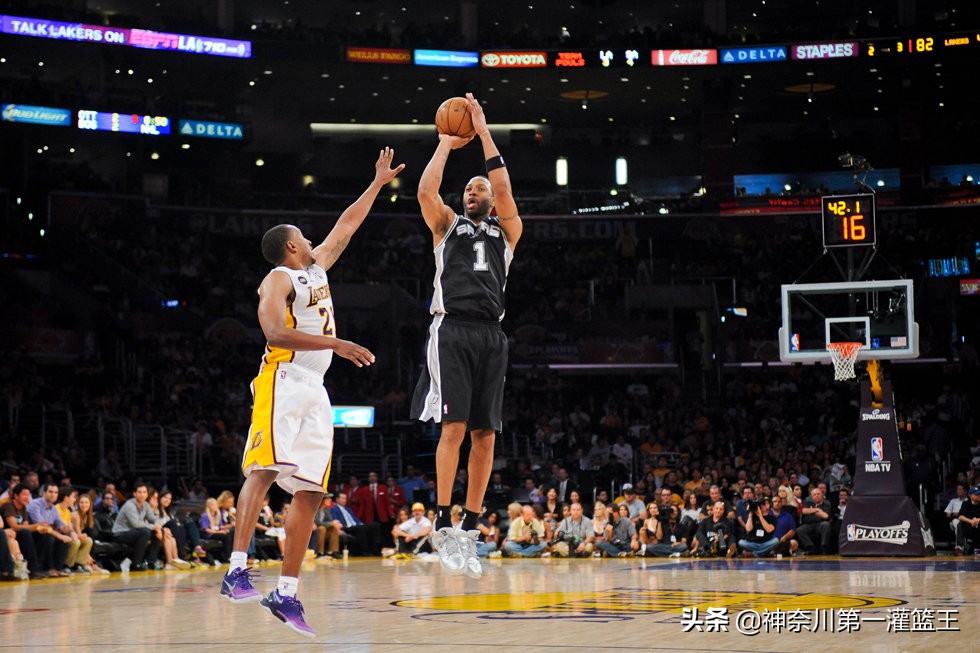 麥蒂為什么進(jìn)nba（在CBA連季后賽都進(jìn)不去，當(dāng)年馬刺為何還要簽下瀕臨退役的麥迪？）