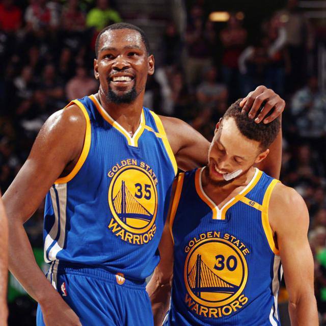 NBA75大巨星官方版名单（现役哪些球员可以入选NBA75大巨星？盘点下来多达11位）