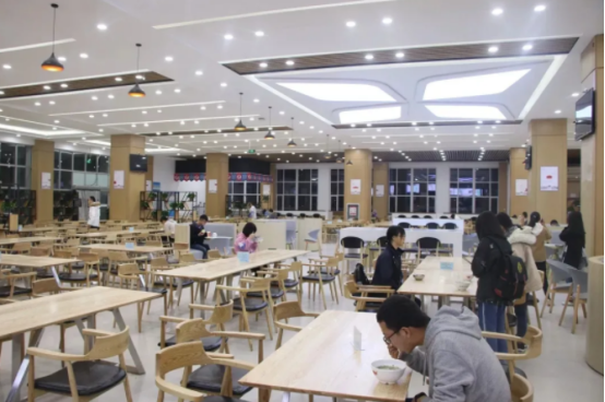 “专属”地铁线！高颜值餐厅！超“豪华”宿舍！兰州大学一次满足你！