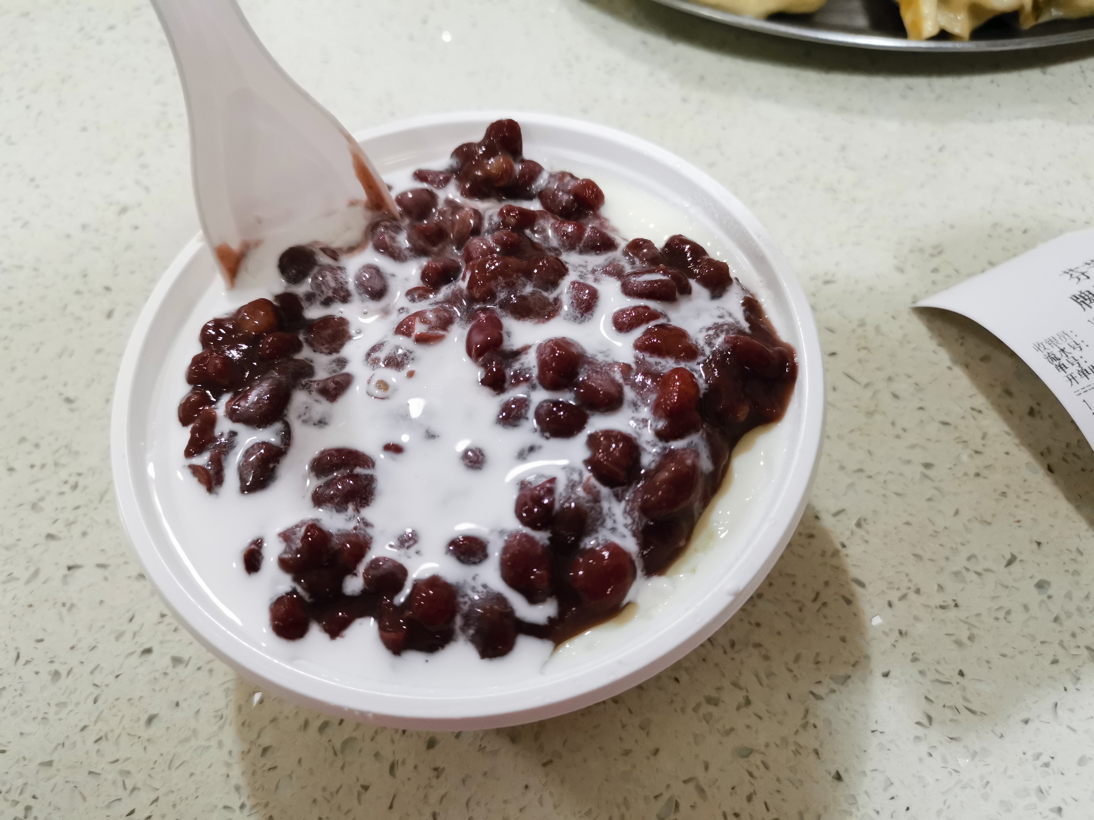 吃到自己破产！篇十三：来广州旅行必吃老字号甜品店—芬芳甜品