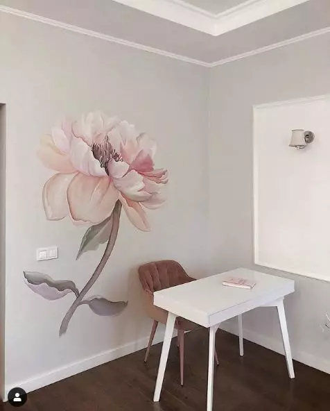 这手绘花卉效果太让我震撼！看完她画的墙绘，我想住在她家不走了