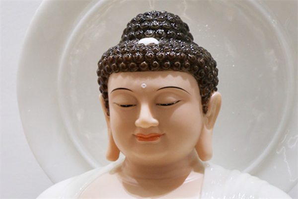 金蝉子是如来佛二徒弟，谁是大弟子？做了啥，唐僧遭贬十世方成人