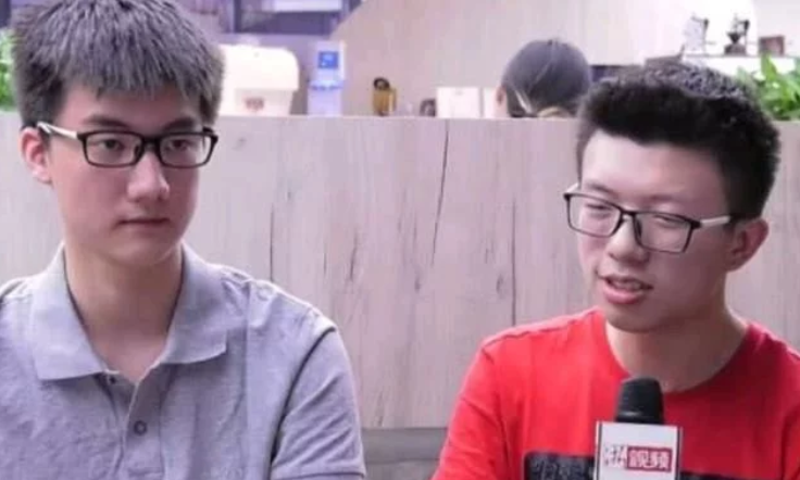 去年高考结束笑称试卷简单，提前15分钟交卷的考生，后来怎样了？