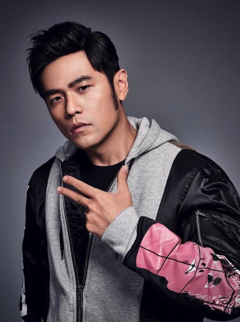 周杰伦身价 身价过300亿的明星-起航号