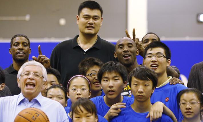 为什么会有人自称nba总裁(大卫·斯特恩走了！他把NBA推广到全世界，也让全世界认识了姚明)