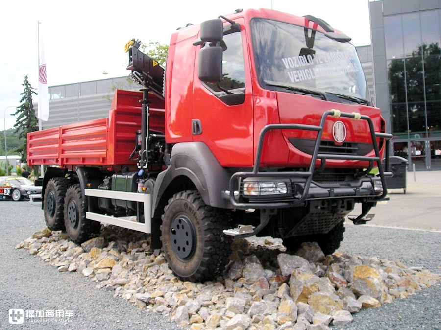 曾经的风冷内八字是多少卡车人的梦致敬那些年开过的太脱拉