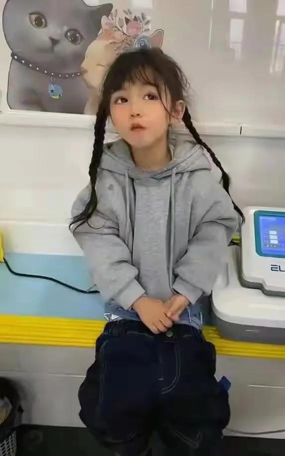 歌舞伎综合征(4岁女孩拥有天使面孔却有罕见基因病)