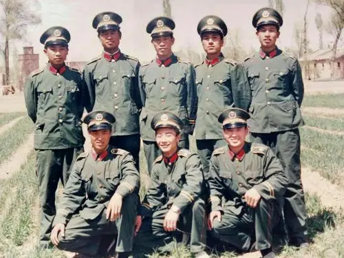 1996年，警卫战士杀害全国人大副委员长，武警部队司令员提前退役