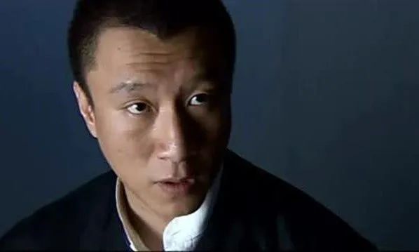 国产警匪剧三十年沉浮史：在这些狠片面前，《扫黑风暴》只是小弟