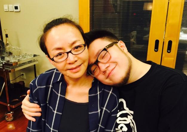 英达的显赫家世,和他一生爱过的3个重要女人