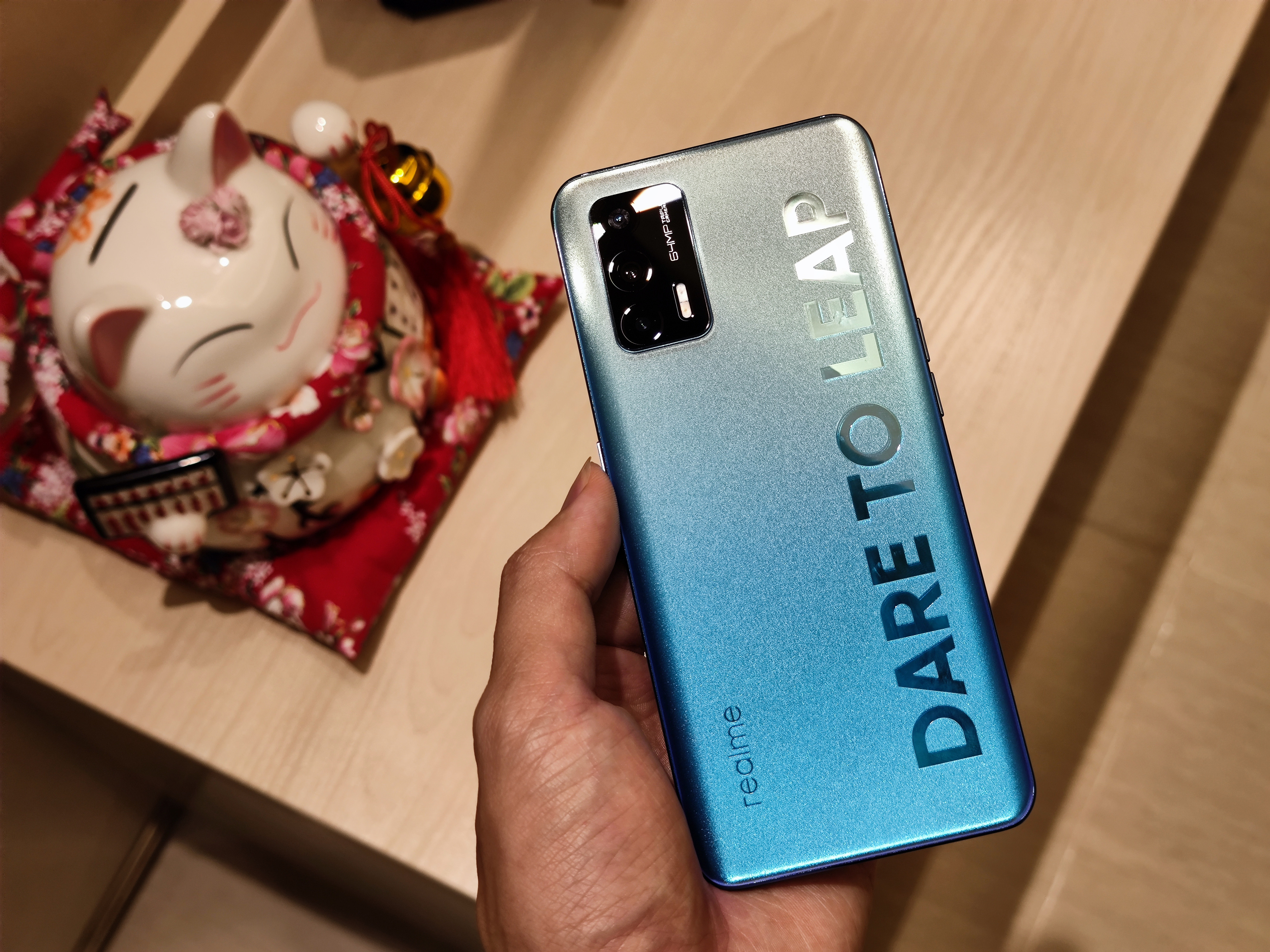 真我q3系列 真我q3系列手机 - 情书号