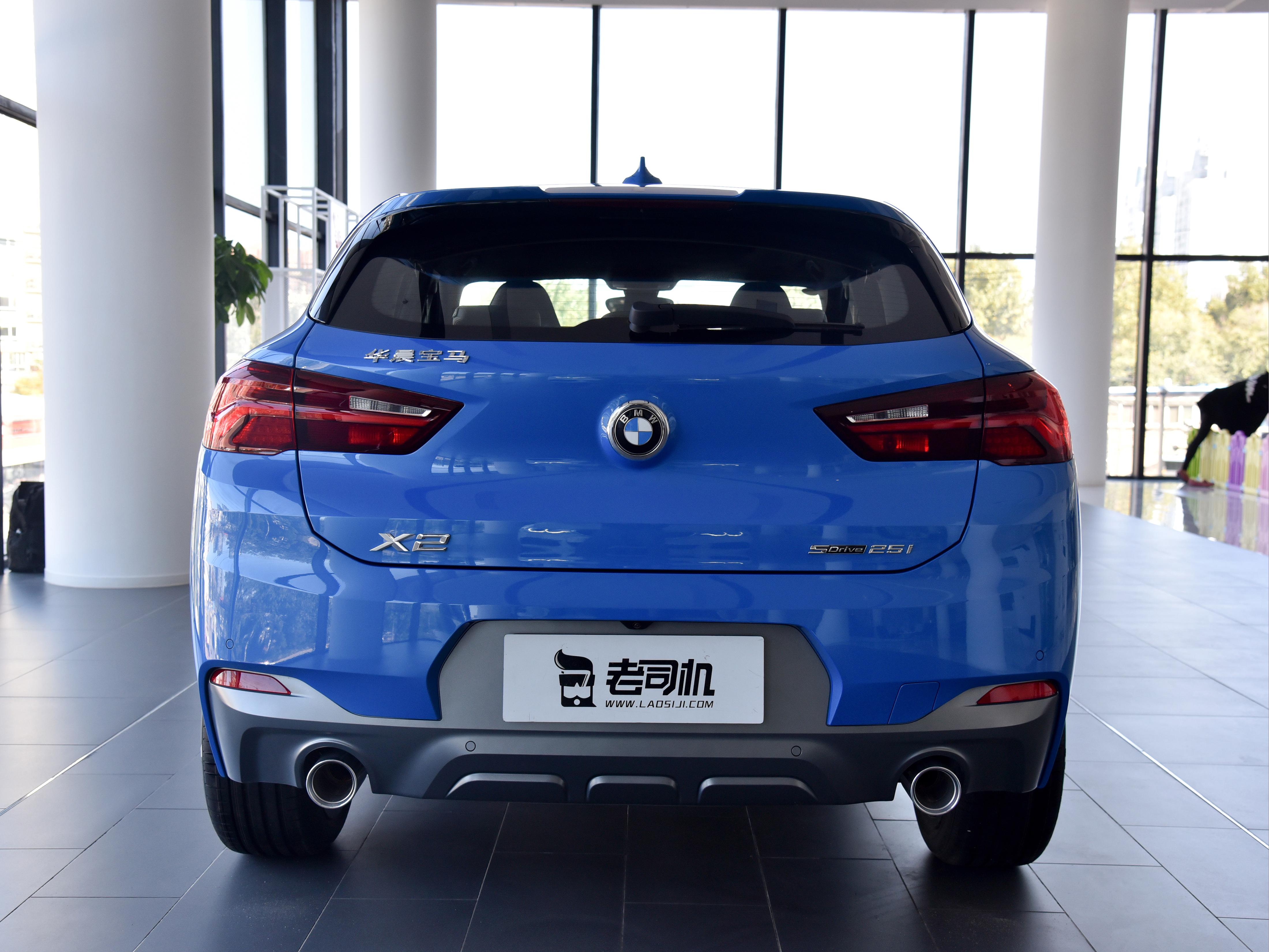 低油耗的四缸宝马,钢炮性能,价格不贵的suv,带你看宝马x2