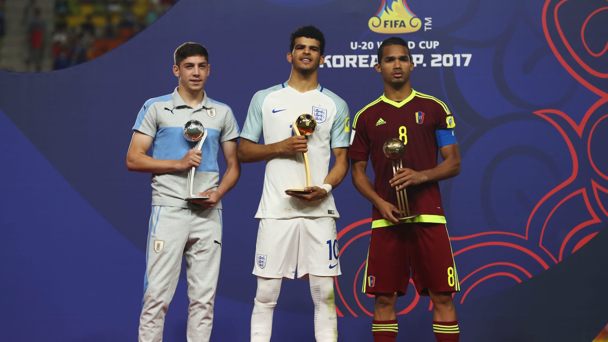 乌拉圭世界杯名单身价（身价最高的两名乌拉圭球星都在马德里！分别是马竞后卫、皇马中场）