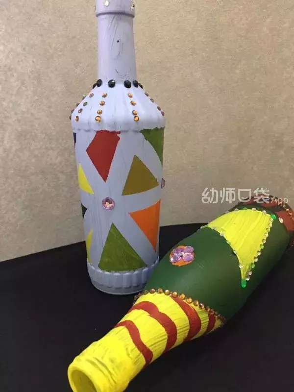过完年废旧的纸箱、酒瓶、包装袋不要扔,可以和孩子做这些手工!