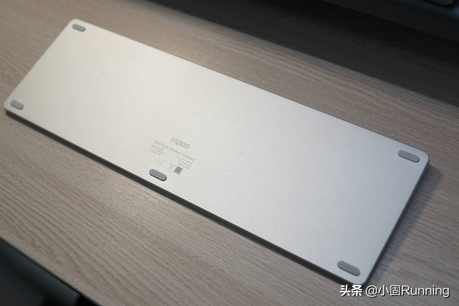 一块铝板的艺术，高质量白领必备，雷柏轻商务键盘9350G评测