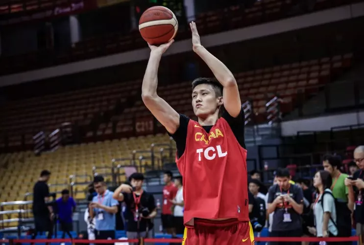 06世界杯石膏（时隔323天周队回归，那些受过的伤，终会成为身体最坚硬的地方）