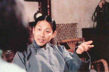 《围城》“一针见血”的10句话，5句成为座右铭，5句成为怼人神句